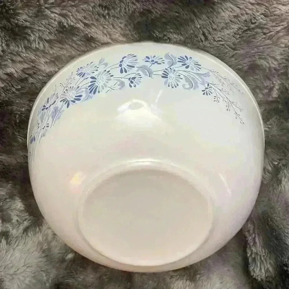 Vintage Pyrex #404, 4 litre Colonial Mist Blue Mist bowl white with blue flowers - Picture 10 of 16